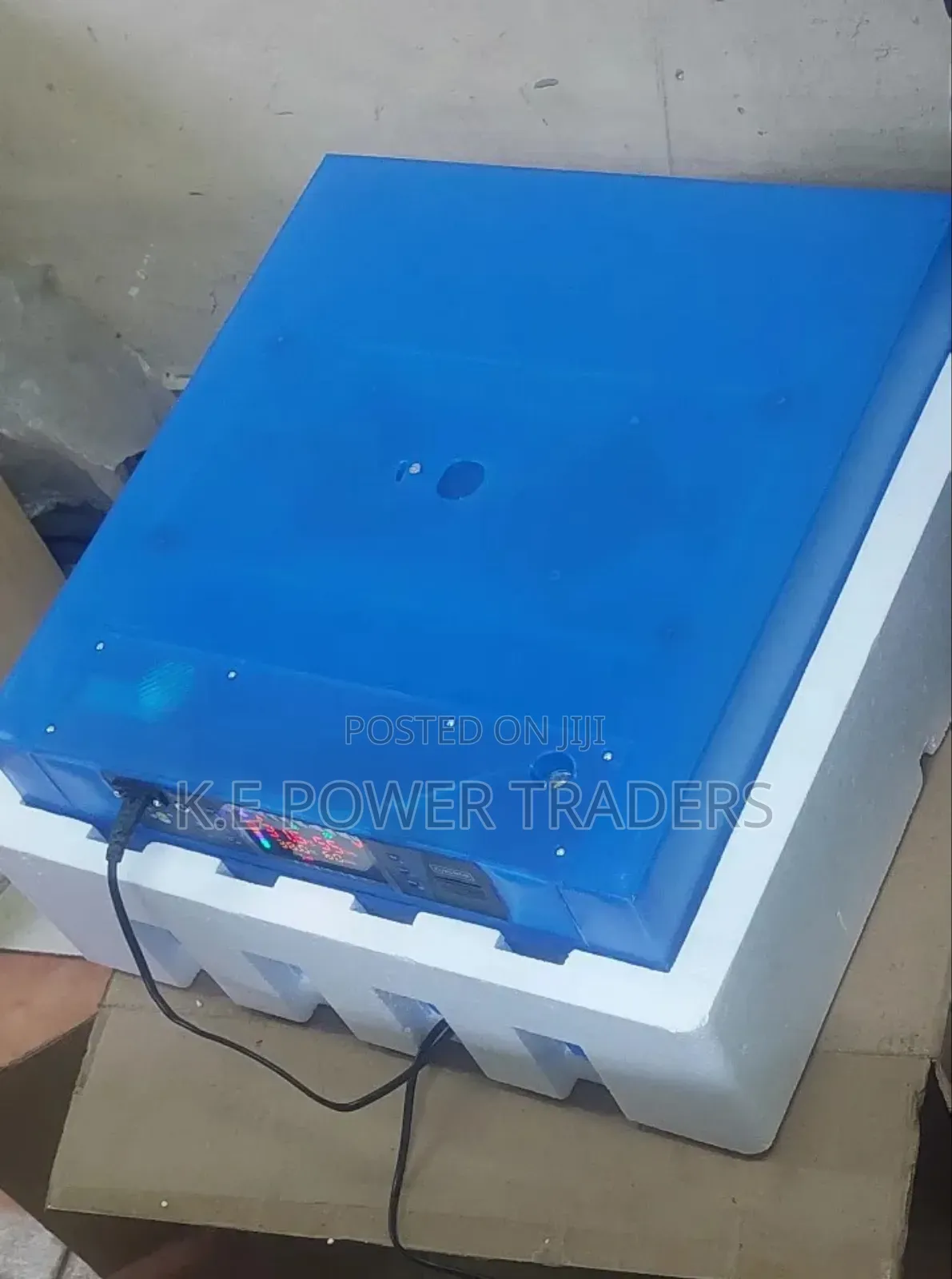 New Paultry 64 Eggs Incubator