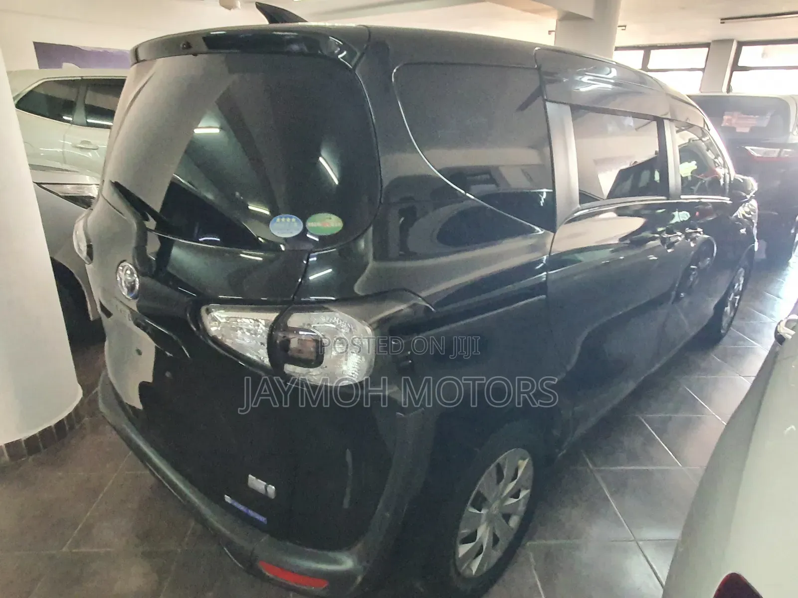 Toyota Sienta 2017 Black