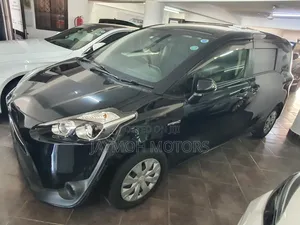 Toyota Sienta 2017 Black