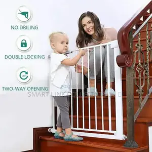 Adjustable Child Safety Stair Barrier/Railing."83 Cm'