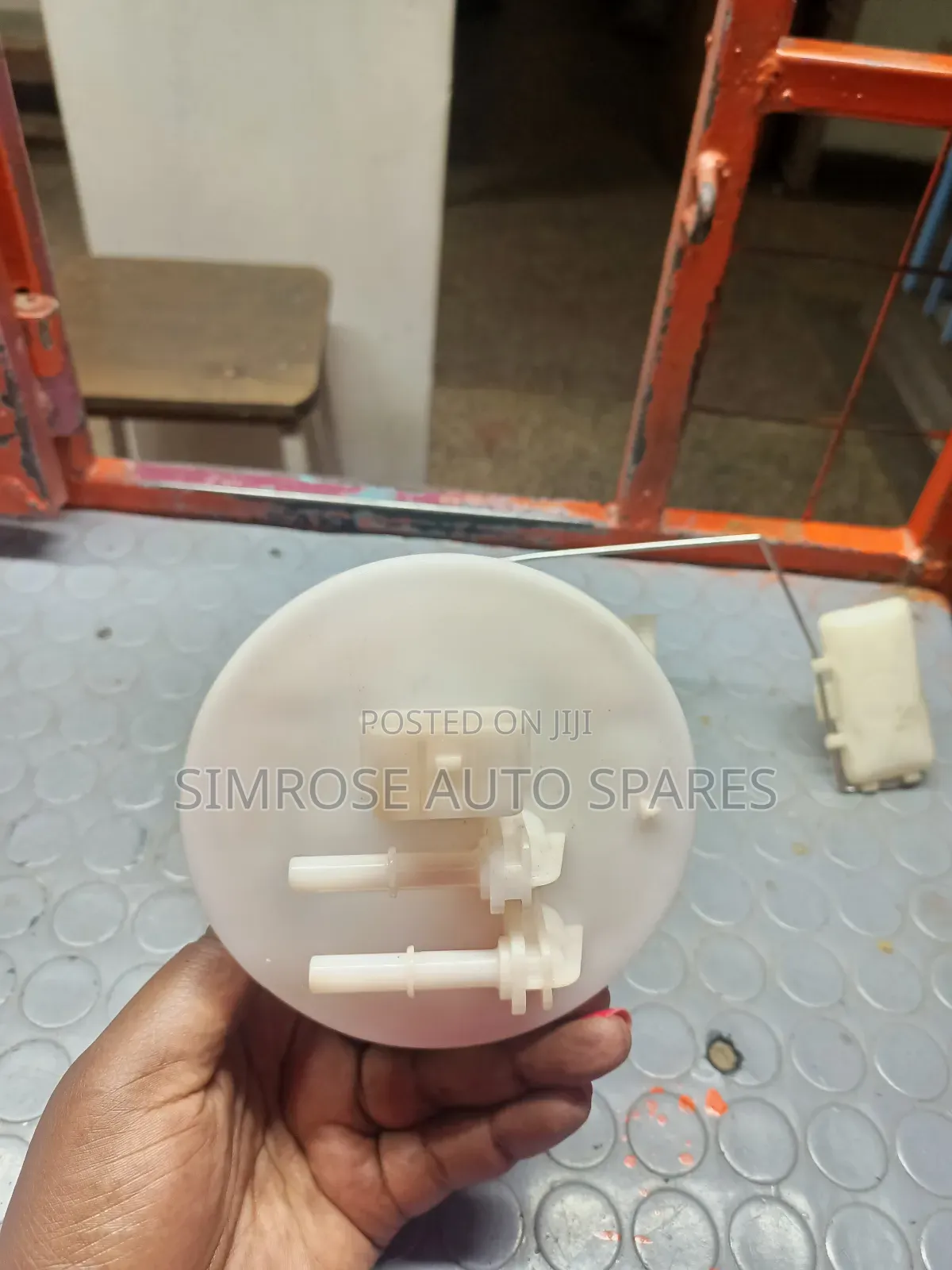 Fuel Pump Nissan Xtrail Old Model 2 Pipes