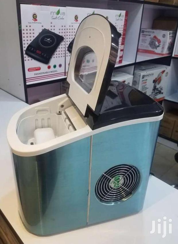 Ice Cube Maker