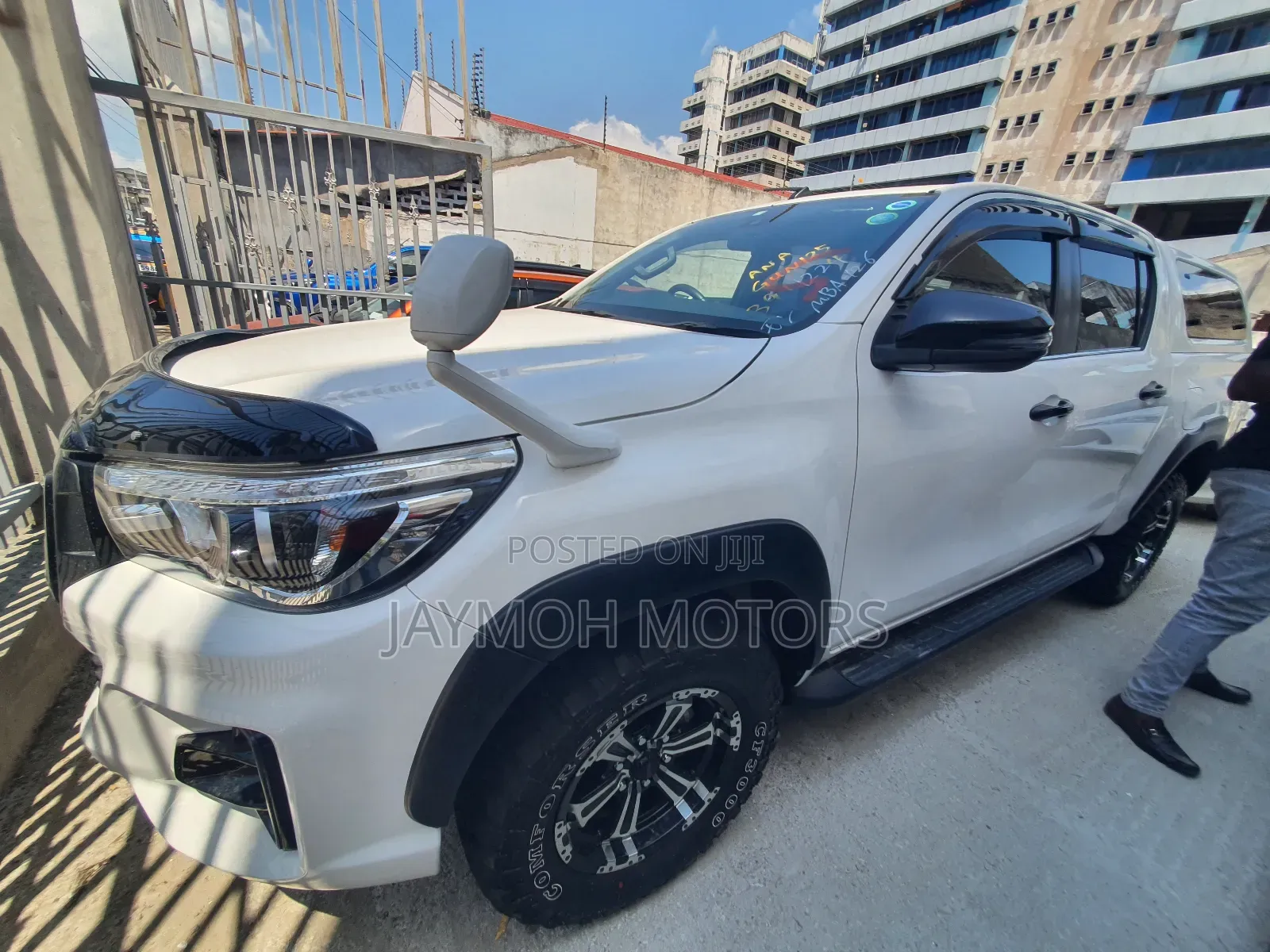 Toyota Hilux 2018 White