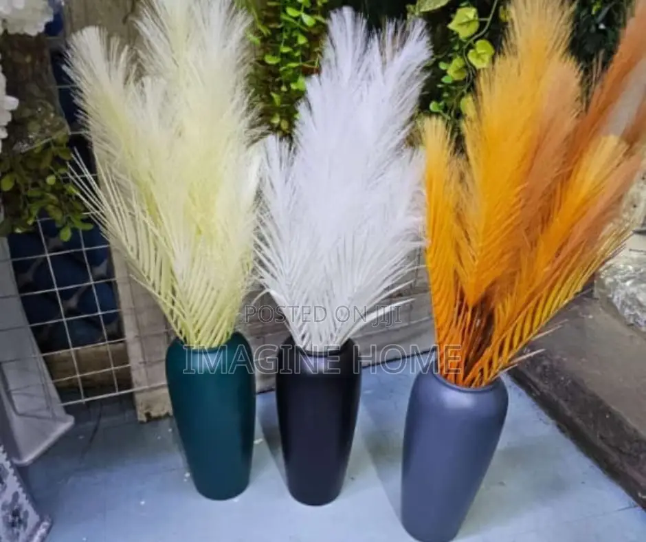 Feathers Flowers Decor