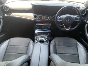 Mercedes-Benz E200 2018 Silver