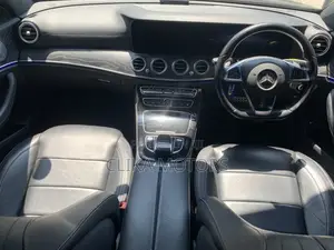 Mercedes-Benz E200 2017 Matt Black