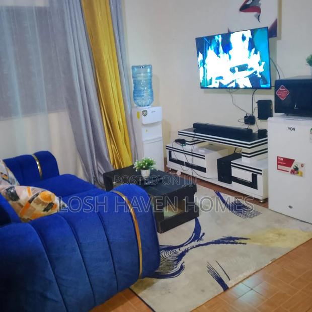 Charming Studio Airbnb in Nairobi, Thika Road TRM Roysambu - thumbnail 3