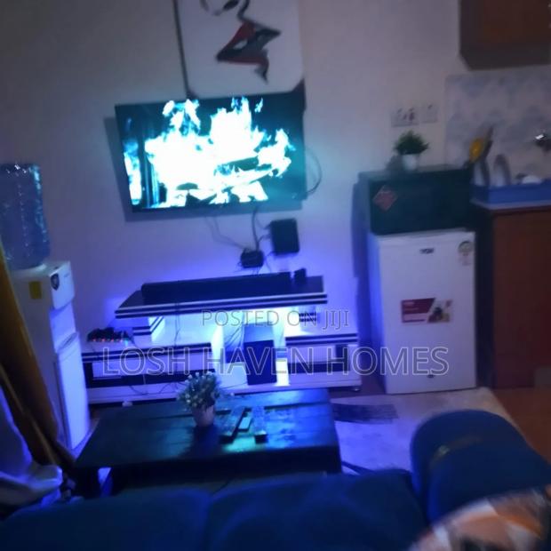 Charming Studio Airbnb in Nairobi, Thika Road TRM Roysambu - thumbnail 5