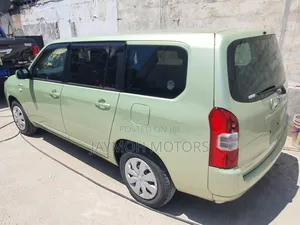 Toyota Succeed 2017 Green