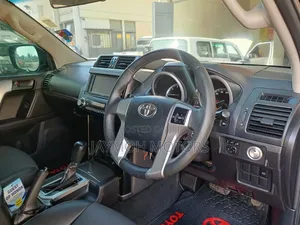 Toyota Land Cruiser Prado 2016 Black