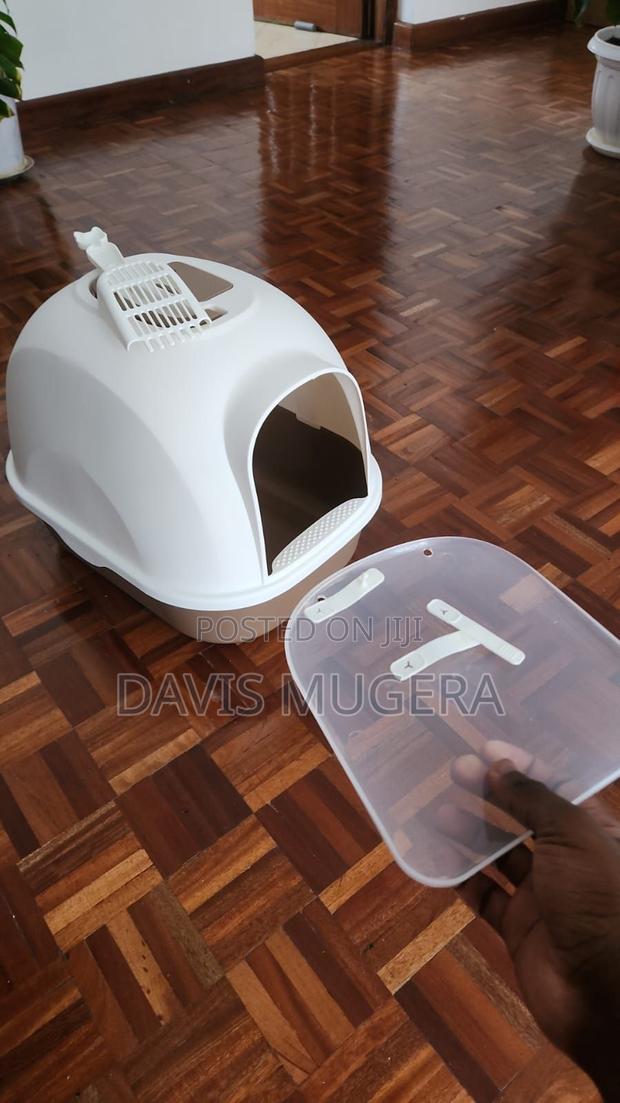 Brown Enclosed Cat Litter Box + Free Anti-Smell Deodorizing - main view