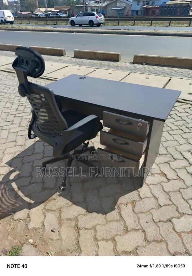 Executive Headrest Office Study Table