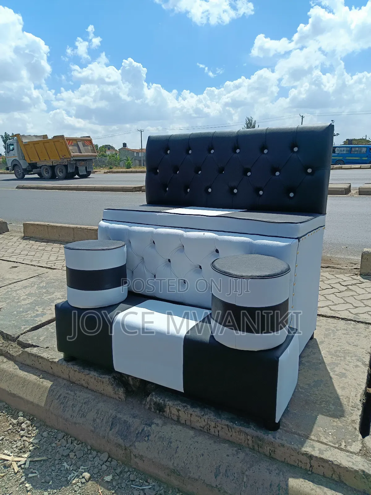 Black and White Pedicure, 2 Seater 