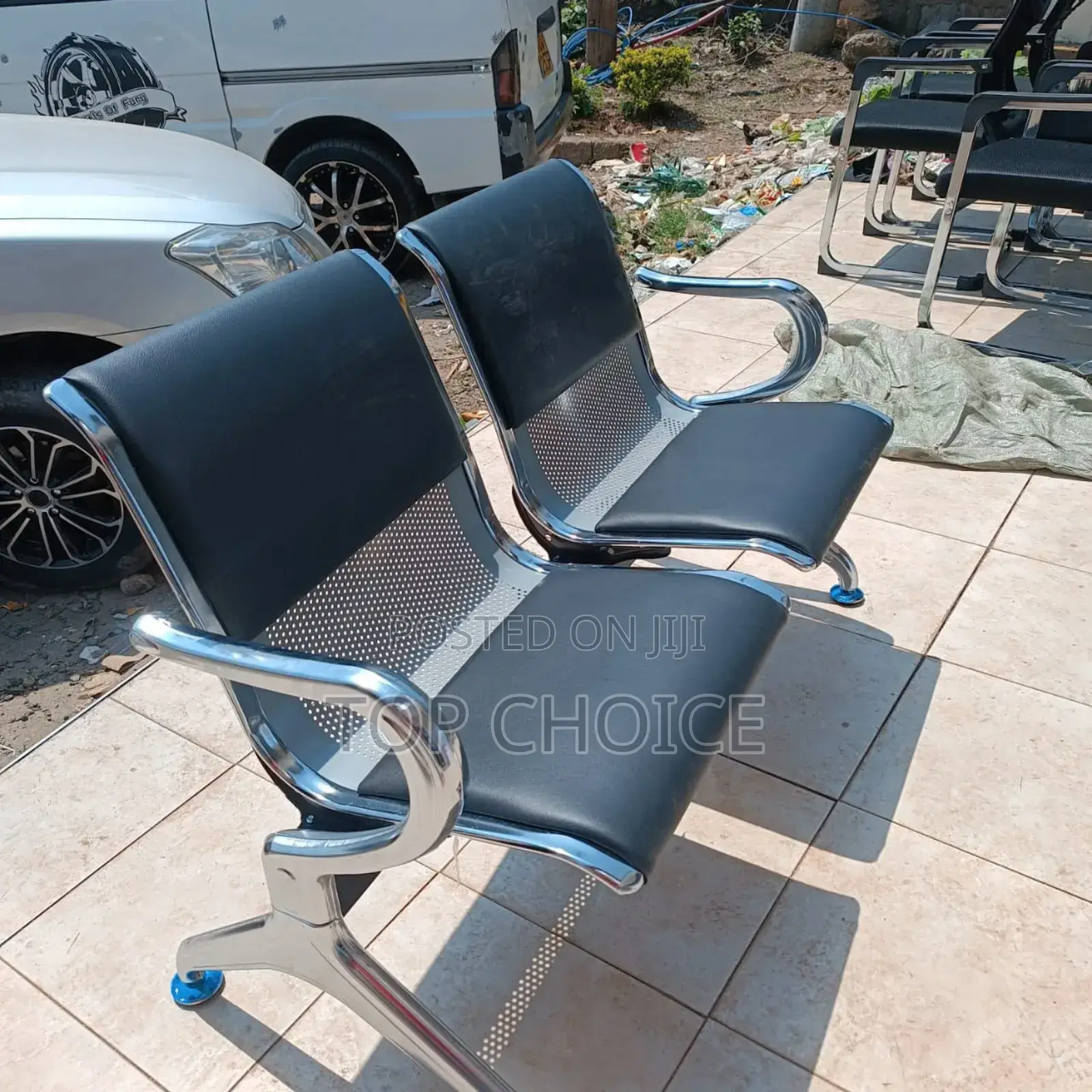Put Leather Two Link Visitors Bench
