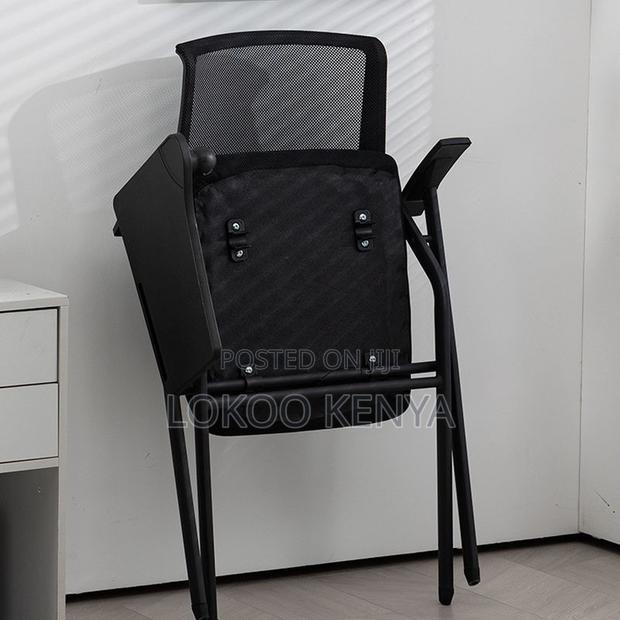 Office Chair: Stackable Conference Office Chair