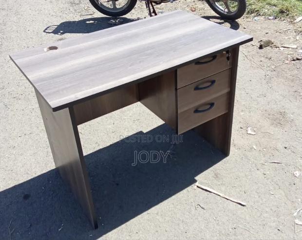 Wworknest Office Desk - main view