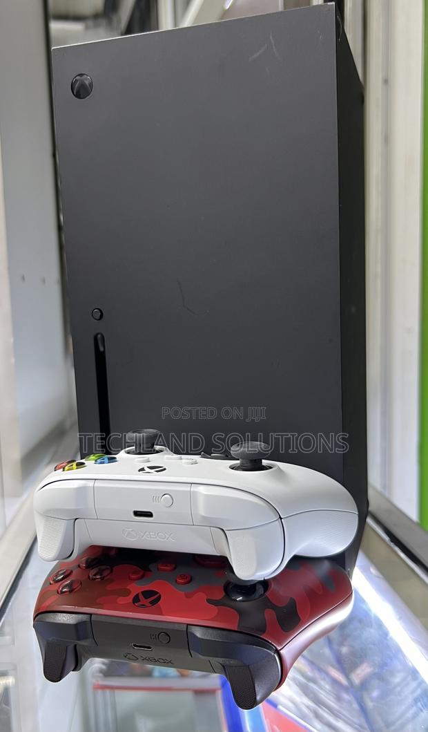One Tb Xbox Series X (Slightly Used) - thumbnail 3