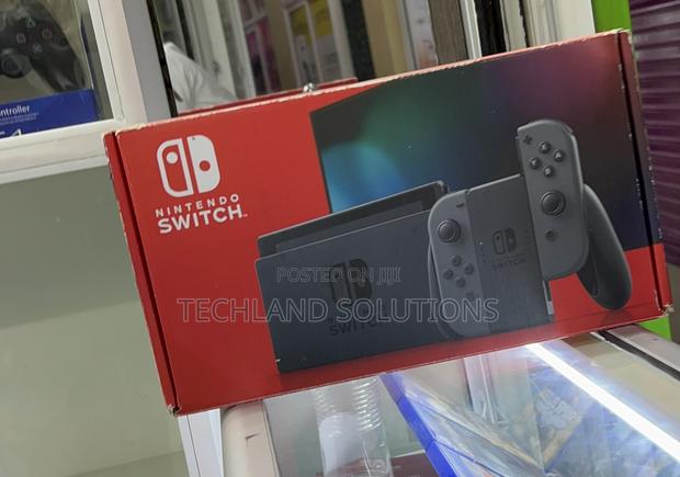 Slightly Used Nintendo Switch Version2 - thumbnail 3