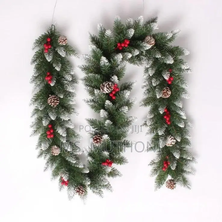 2.5m Premium Natural Green Garland With Pine-Cones Berries*