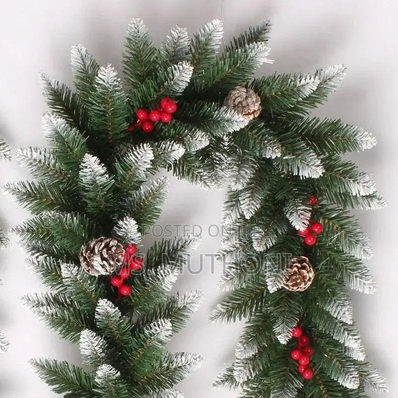 2.5m Premium Natural Green Garland With Pine-Cones Berries*