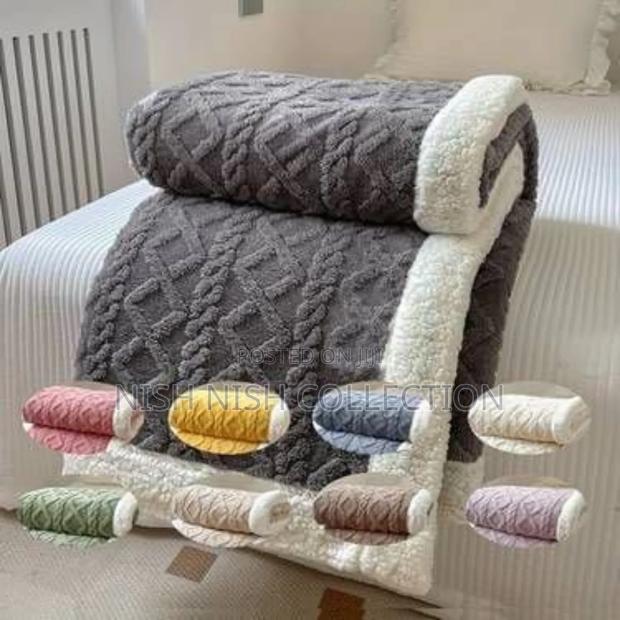 Super Soft Warm Fleece Blanket Throw Blanket, - thumbnail 2