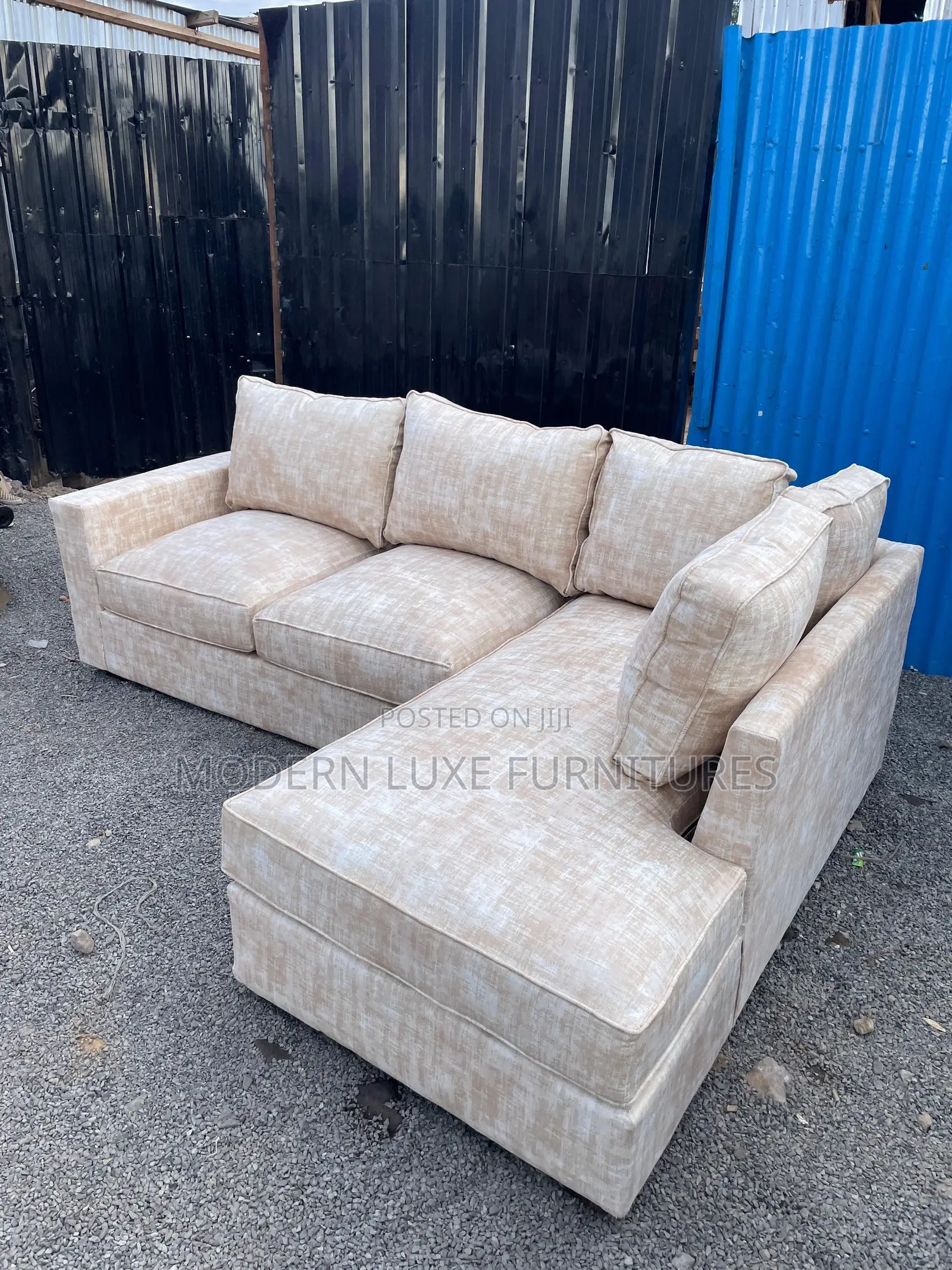 Stylish,Luxurious Fibre Cushion L Shaped Sofa
