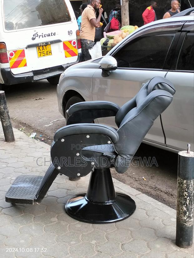 Berbar Chair - main view