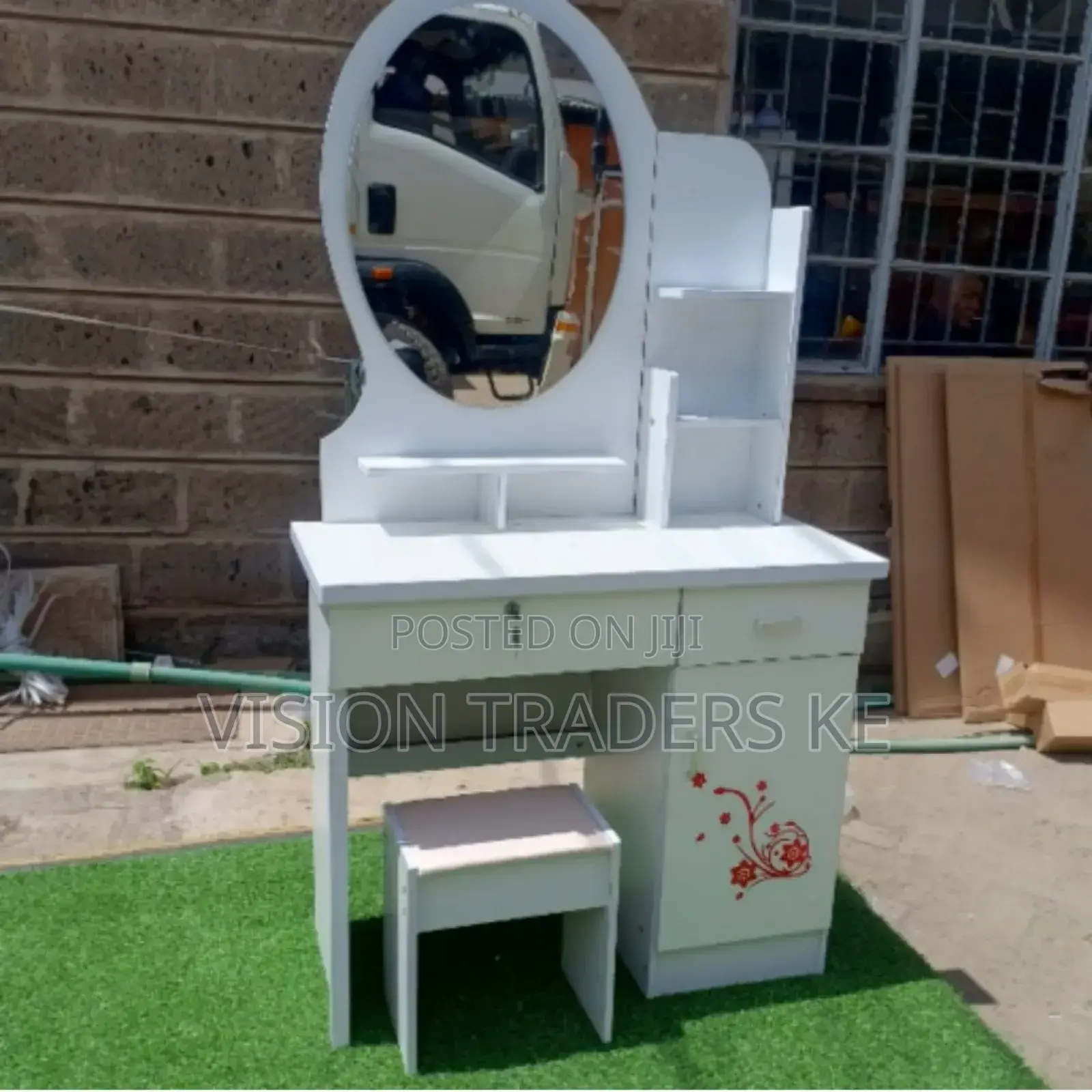 White Dressing Table With Fixed Round Mirror