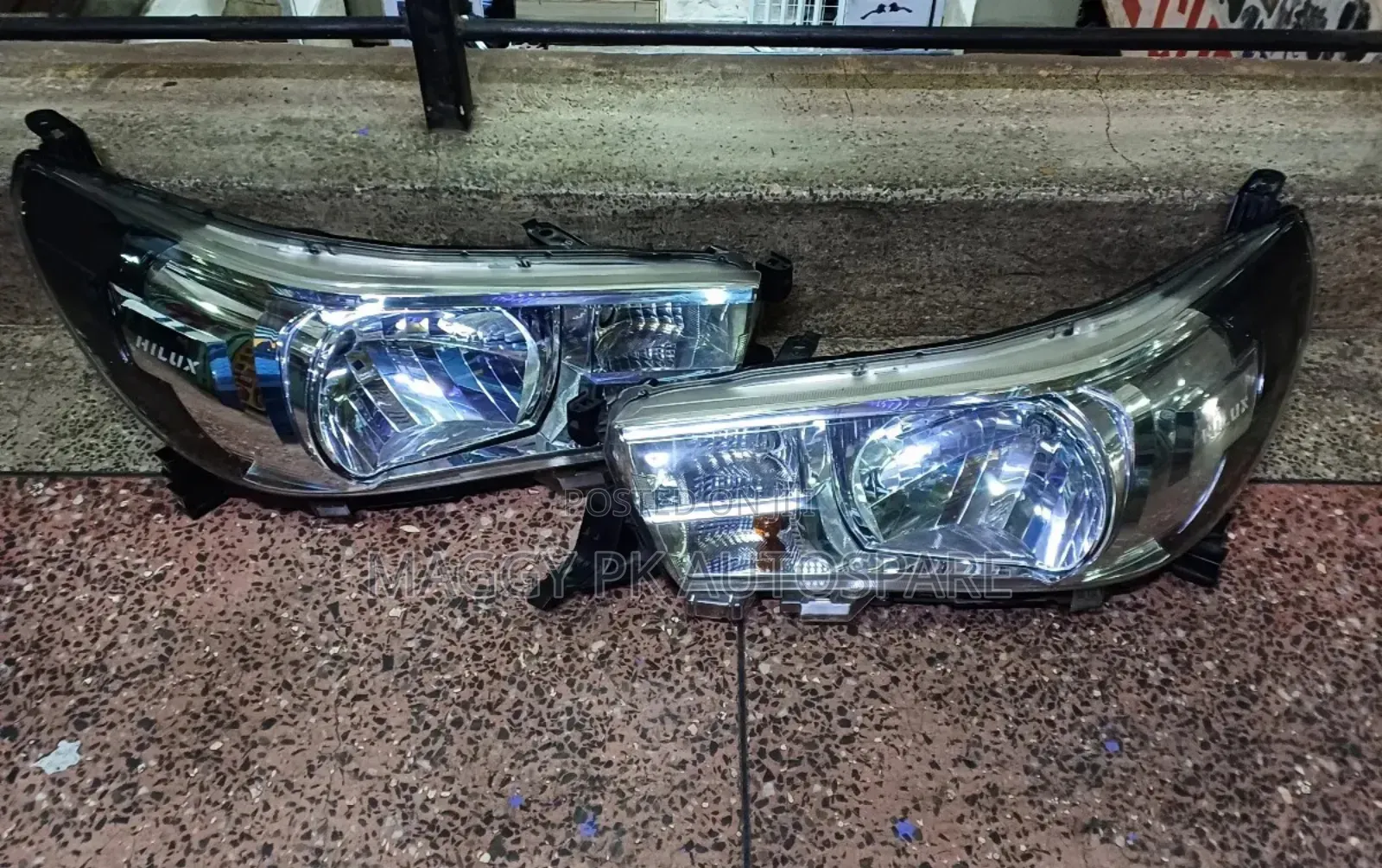 Toyota Hilux Revo Headlight Non Xenon