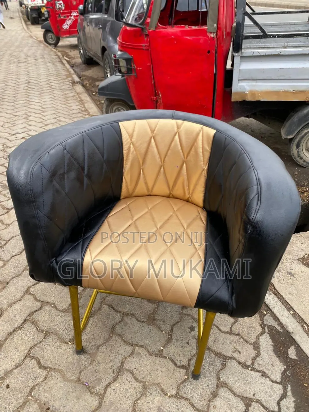 Black Gold Manicure Styling Chairs