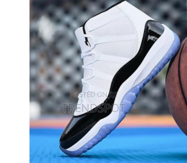 Jordan 11Sizes 37-443000/= - main view