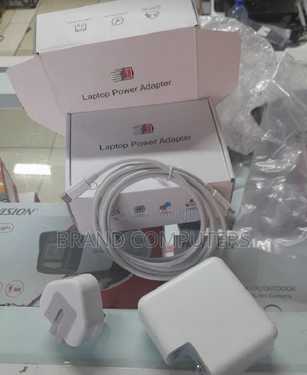 13-Inch Macbook Pro High Quality 61W USB C Power Adapter