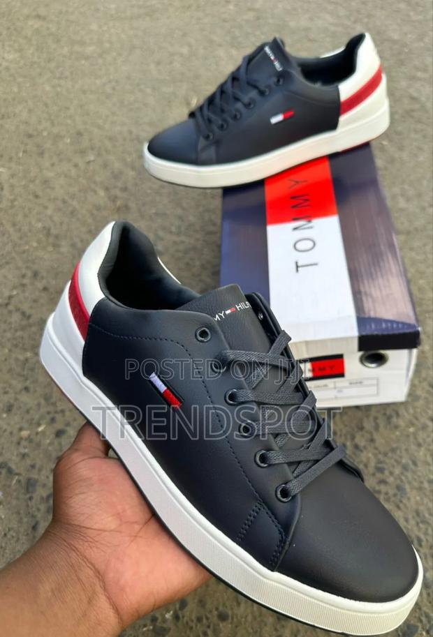 Tommy Hilfiger Casual  Denim Designer Quality - thumbnail 3