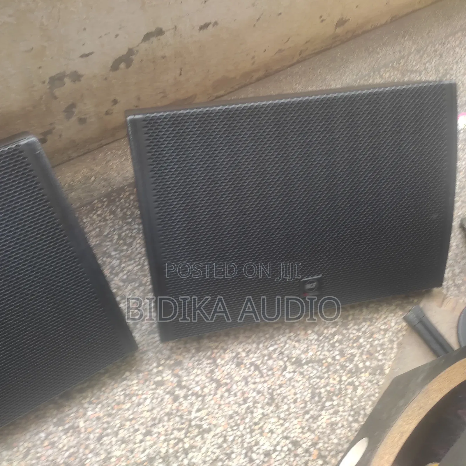 Monitor Speakers 15 Inches