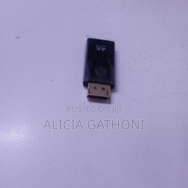 Display Port to HDMI Adapter 