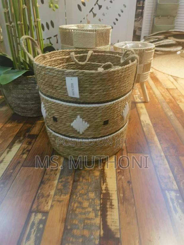 High Quality Set of 3 Stackable Handmade Baskets - thumbnail 2