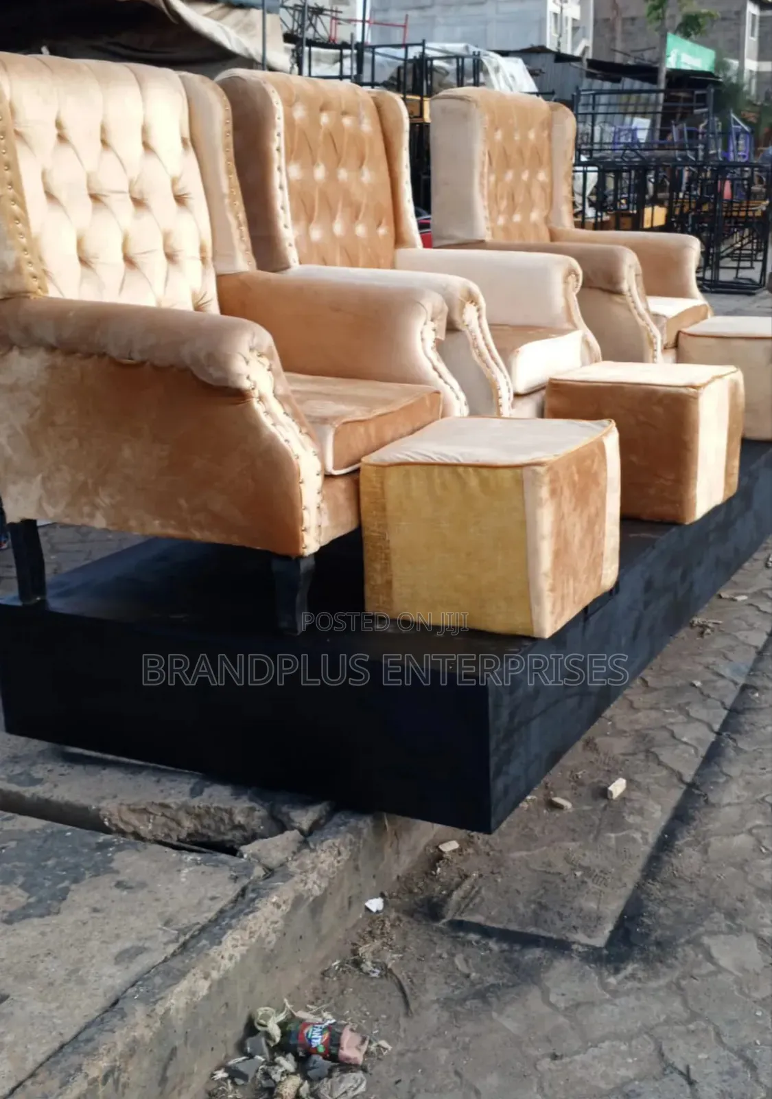 Executive Pedicure Seat and Pouf