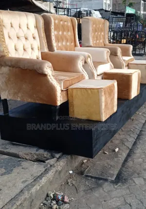 Executive Pedicure Seat and Pouf