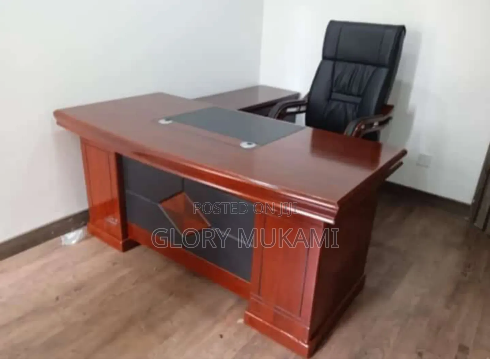 Executive Chair and Office Executive Office Desk