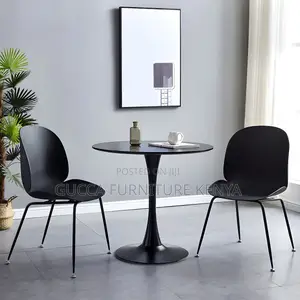 Dining Tables: Round Modern Style Solid Wood Dining Table