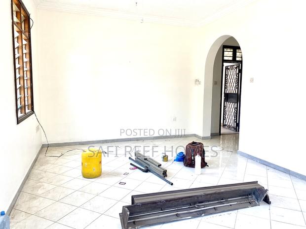 2bdrm Apartment in Nyali for rent - main view