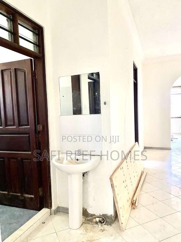 2bdrm Apartment in Nyali for rent - thumbnail 8