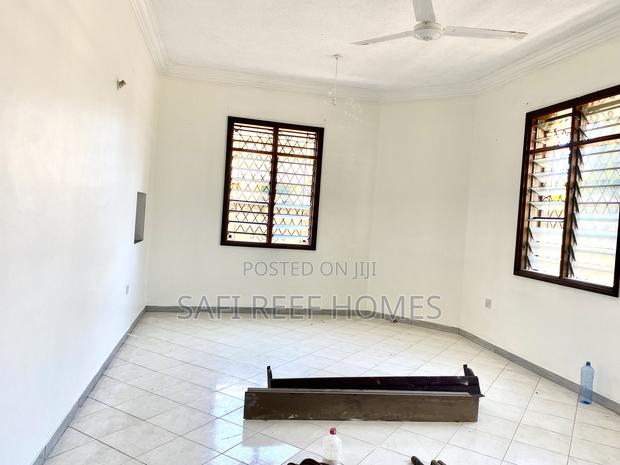 2bdrm Apartment in Nyali for rent - thumbnail 12