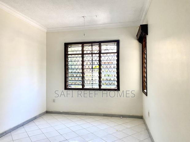 2bdrm Apartment in Nyali for rent - thumbnail 11