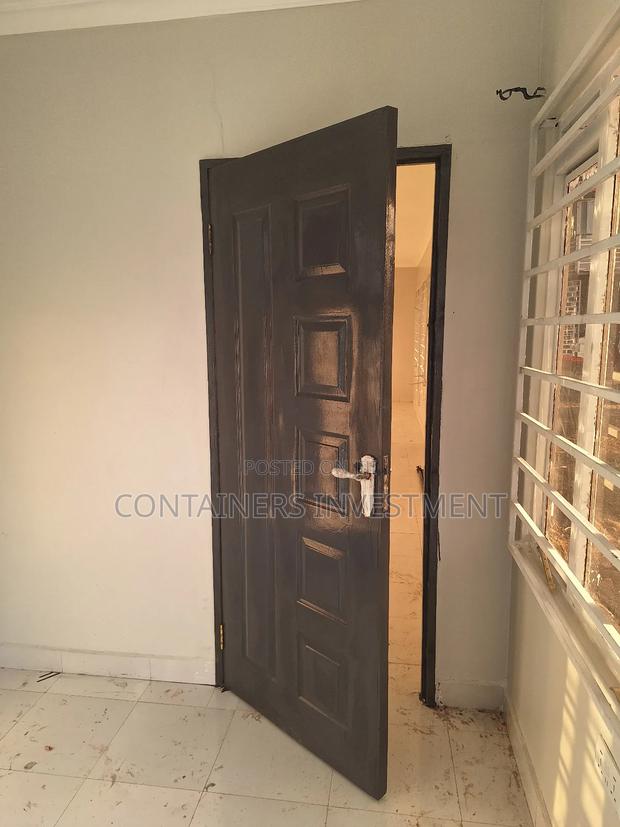 40ft Container Office Fabrication- Container Refinement. - thumbnail 7