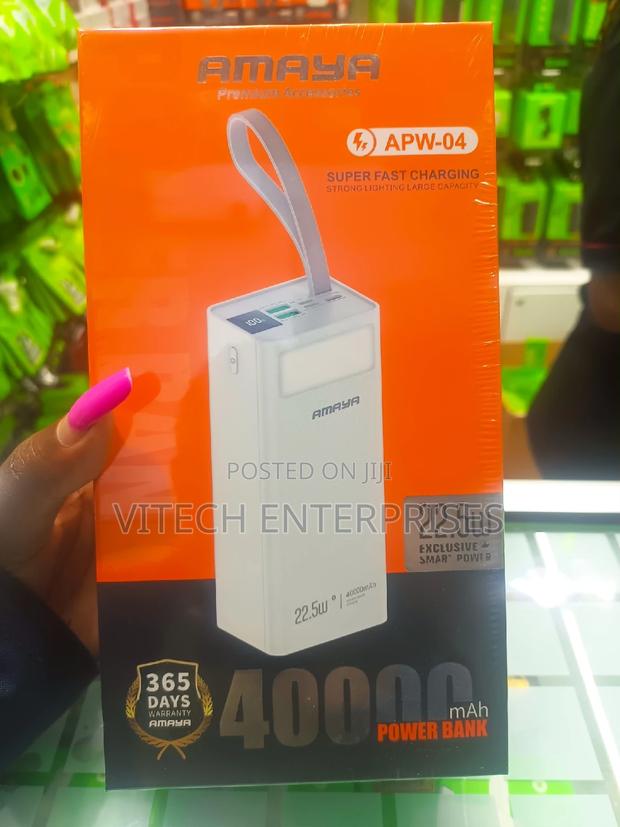 Amaya APW-04 Power Bank 40000mah 22.5W - White - main view
