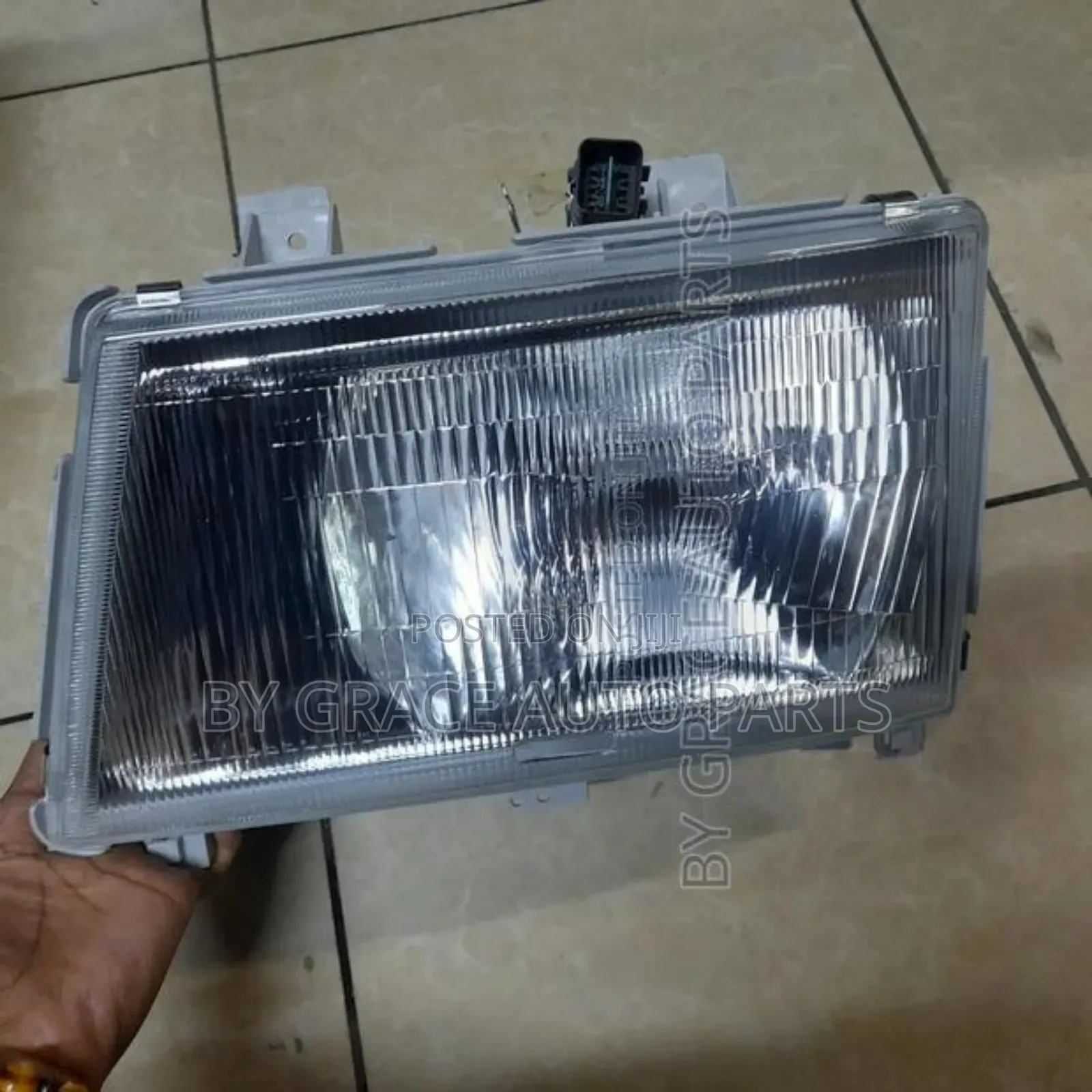 Headlamp/ Headlight Mitsubishi Canter 35 2005