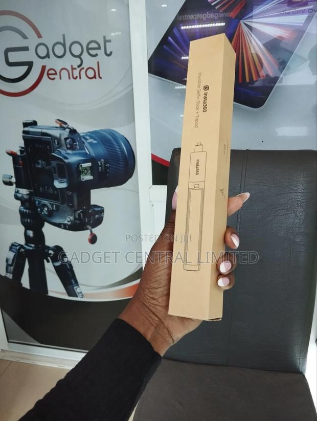 Insta360 Invisible Selfie Stick and Tripod - main view