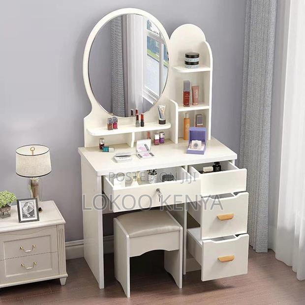 Home Furniture: Large Vanity Table Set With Mirror - main view
