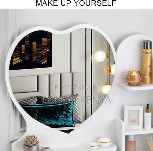 Home Furniture: Large Vanity Table Set With Mirror - thumbnail 2